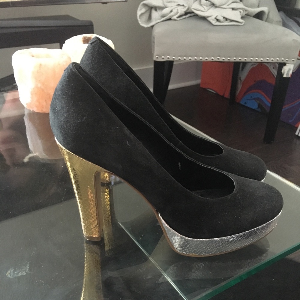 EUC Nine West Shoes/ Heels size 6